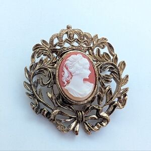 Vintage Tacoa Stunning Gold Tone Filigree Victorian Style Cameo Brooch